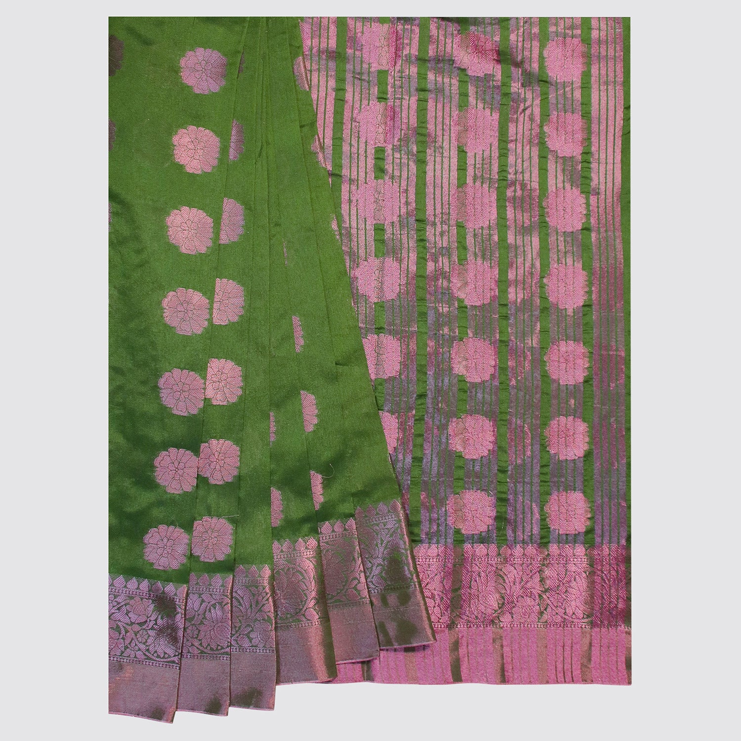 Mehandi Green Silk Saree, Contrast Border Indian Saree, Traditional Ethnic Wear, Luxury Silk Saree, Special Occasion Saree, Wedding Guest Attire, Festive Green Saree, Elegant Women's Clothing, Handcrafted Indian Saree, Bloomaya Exclusive Saree, 