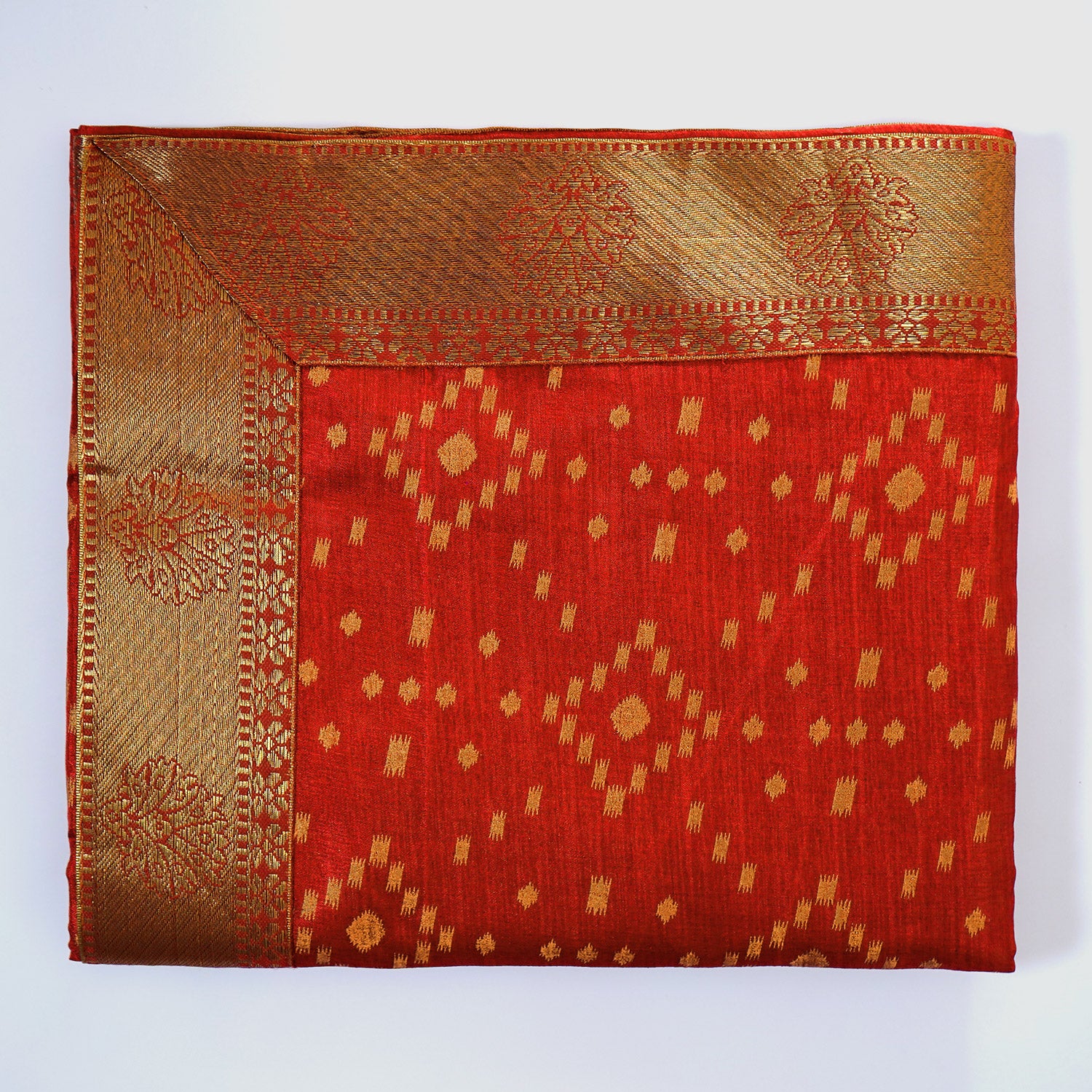 Red Bandhani Silk Saree, Golden Border Traditional Saree, Indian Ethnic Wear, Bloomaya Sarees Online, Premium Silk Saree, Festive Occasion Attire, Classic Indian Wedding Outfit, Elegant Ethnic Fashion, Cultural Heritage Clothing, Red and Gold Silk Saree.